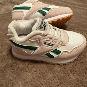 Reebok Kids Classic Low-Top Sneakers